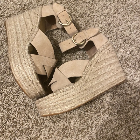 Marc Fisher wedge espadrilles. Sz 7.5. Worn only a few times. Great condition! - Picture 3 of 7